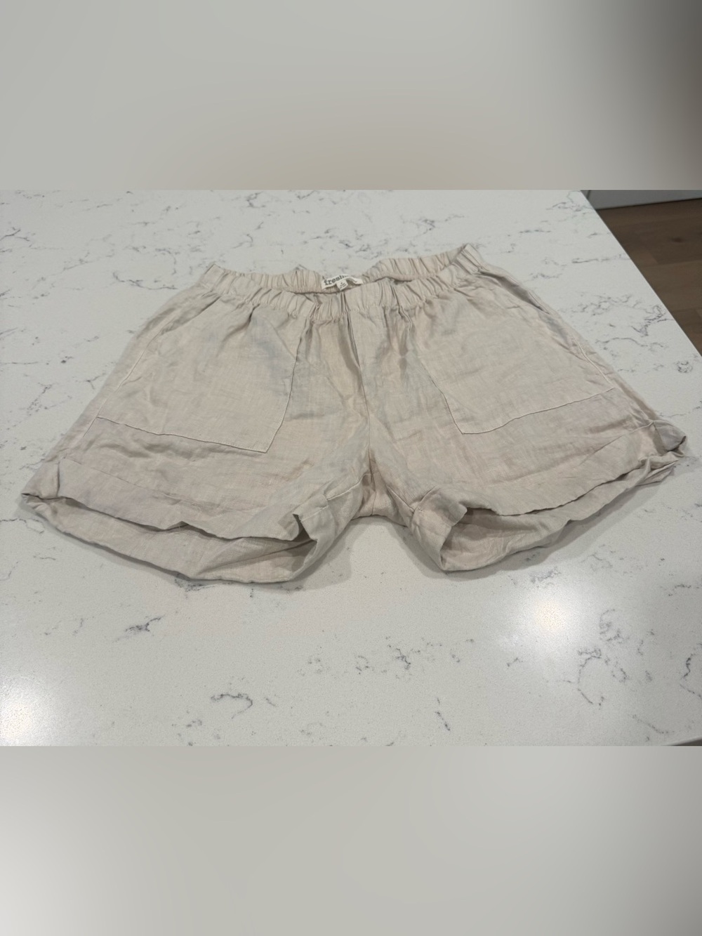Like-New Fresh Laundry 100% Linen Shorts in Beige Size Small